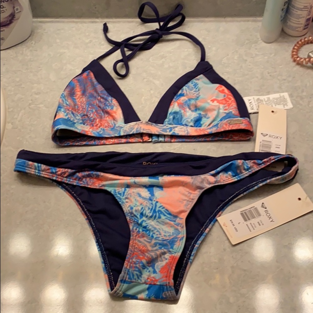 Roxy coral reef bathing suit, size Large-NWT